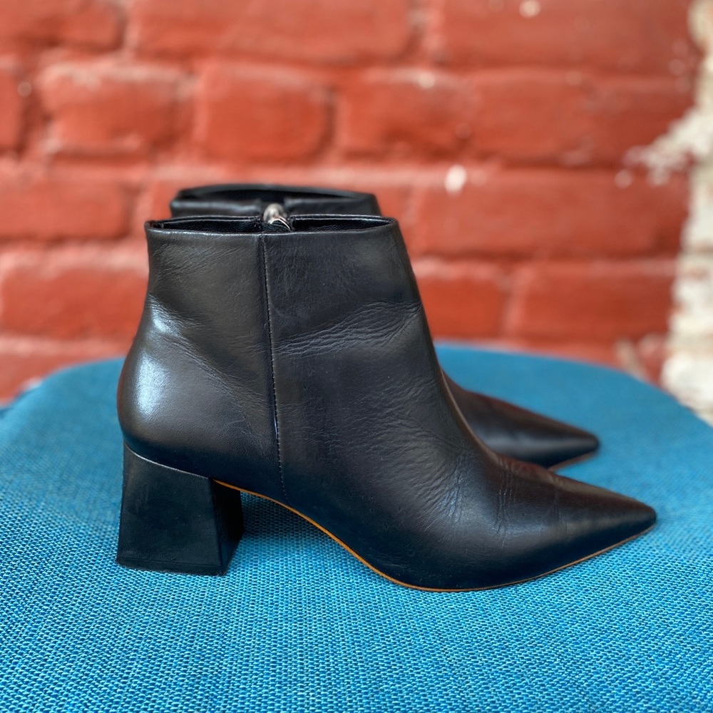 Raye Leather Pointed Toe Ankle Boot, size 7